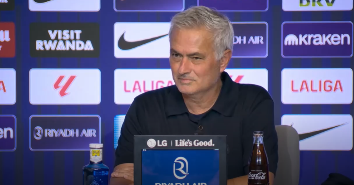 Mourinho arremetió contra el arbitraje tras derrota del Real Madrid ante Atlético de Madrid