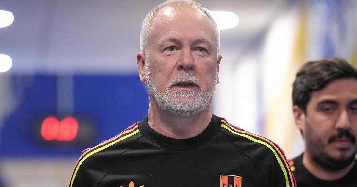 (VIDEO) Menezes: "El objetivo es continuar con la construcción de la selección"