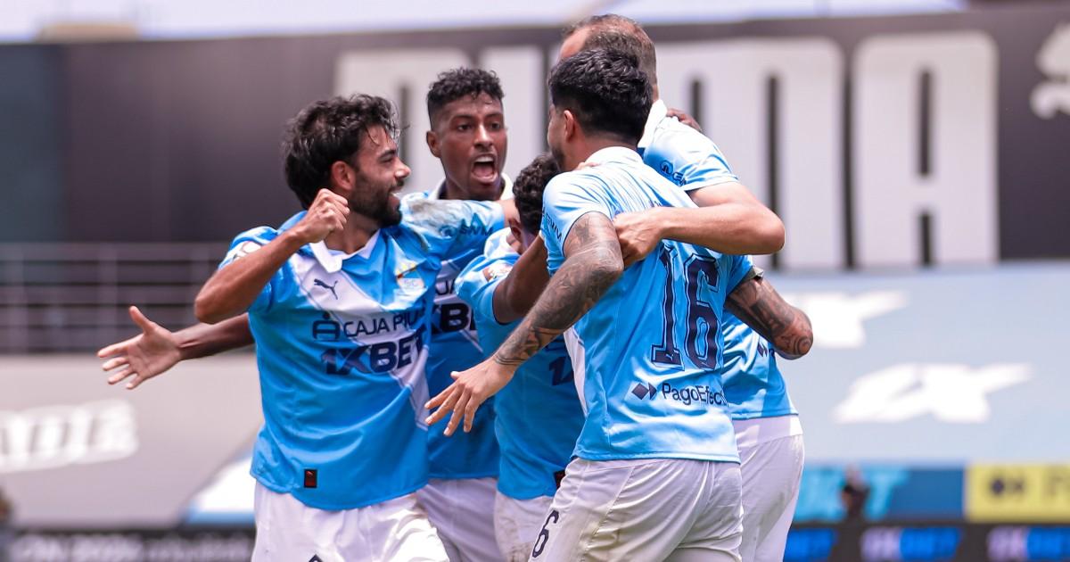 (VIDEO | FOTOS) Cristal se impuso por 4-2 a Comerciantes Unidos y sigue de líder
