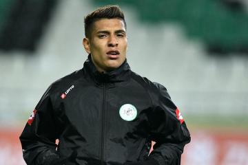 Paolo Hurtado no es más jugador del Lokomotiv Plovdiv y retornará al Perú