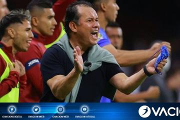 La Liga MX eligió a Juan Reynoso como el mejor entrenador del torneo