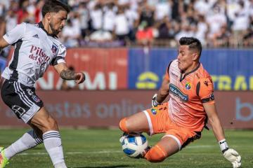 Quinteros respaldó a Costa tras su penal errado
