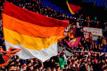 Roma sufrió para avanzar en la Conference League