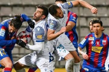 Rhyner volvió a completar 90 minutos en Grecia