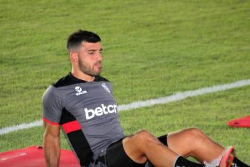 Cuesta: "Quiero conseguir otro campeonato local con Melgar"
