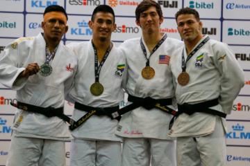 Judocas Postigos y Wong lograron medallas de plata