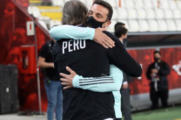 Scaloni: "Ojalá Perú pase (el repechaje)"