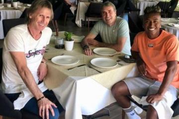 Pedro Aquino: "El profesor nunca se despidió"