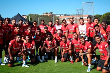 Conoce qué futbolistas quedaron fuera de la convocatoria ante Australia