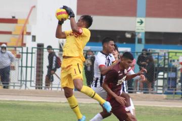Espinoza : "Si en 7 años no hizo nada por menores, no creo que se haga ahora"
