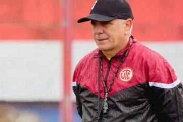 Grioni seguirá entrenando en UTC, mientras no se oficialice su salida