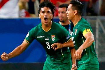 Martins: "Estoy muy feliz de ser el goleador de las Eliminatorias"