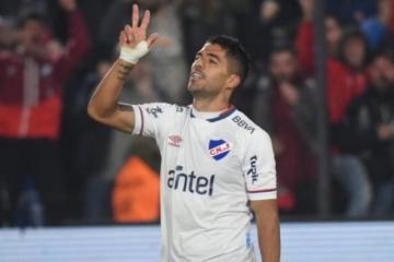 Suárez: "Está claro que era hasta el Mundial (contrato con Nacional) y después ya voy a tomar el siguiente paso"