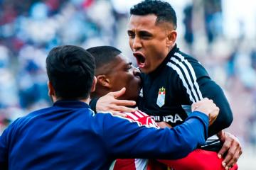Yotún: "Percy Liza es el futuro de Sporting Cristal y del Perú"