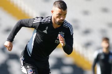Costa: "Estoy muy feliz en Colo Colo, me siento respaldado, querido y mi deseo es quedarme"