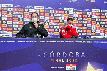 Rogério Ceni: "Ser campeón es algo único, histórico, es para siempre"