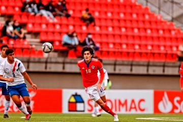 Pineau volvió a ser citado al microciclo de la Sub-20 de Chile