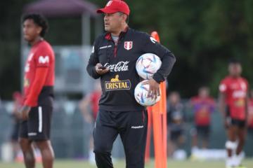 Reynoso sobre su debut ante México: "Me siento con un poco de ansiedad porque es un sueño de vida que estoy cumpliendo"