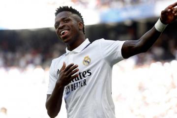 Vinícius tuvo emotivo descargo tras sufrir racismo y aseguró: "No dejaré de bailar"