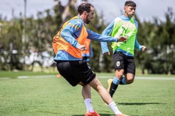 Con la mira puesta en Qatar 2022: Uruguay arrancó sus entrenamientos