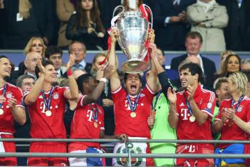 UEFA y Conmebol saludaron a Pizarro por su cumpleaños