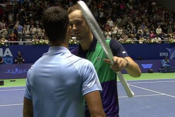 Medvedev se retiró previo al tercer set y Djokovic avanzó a la final del ATP 500 Astana