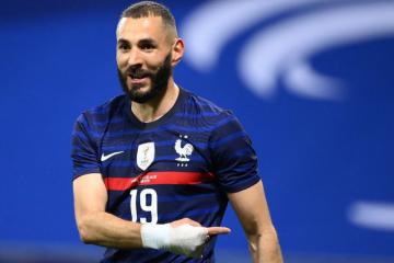 Benzema: "La razón me dice que deje mi lugar a alguien que pueda ayudar a Francia"