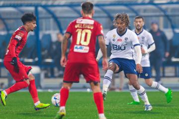 Al Hilal desaprovechó chance de acercarse a la cima