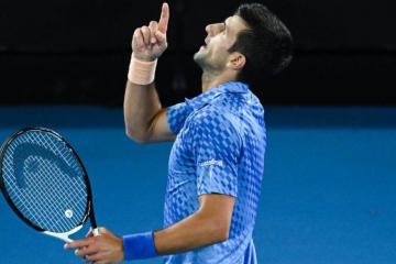 Djokovic avanzó sin dificultad a cuartos del Abierto de Australia