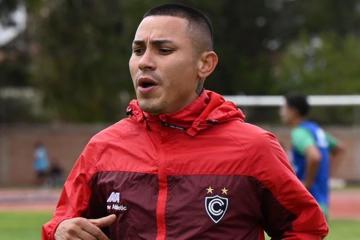 Deza: "Estamos para pelear el torneo"