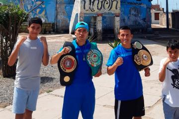 Campeones Astuvilca y Ajito vienen entrenando a jóvenes 'chalacos'