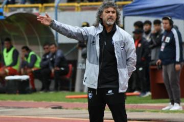 Álvarez: "Le ganamos a un gran equipo, no sé cuántos más van a ganar en Huancayo"