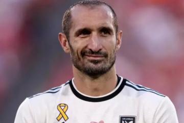 Chiellini: "He sido de estudiar mucho a mis rivales, sobre todo a Messi y Cristiano"