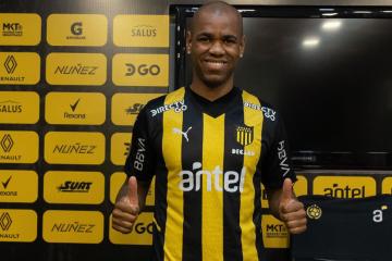 Diego Rolán también fichó por Peñarol