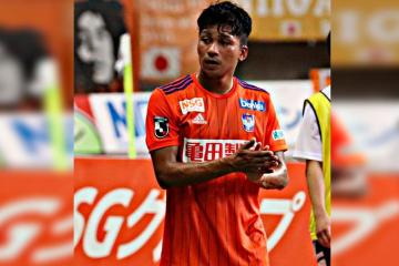 Peruano Kazuyoshi Shimabuku ingresó en derrota del Albirex Niigata