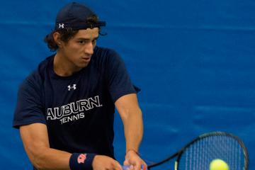 Conner Huertas del Pino fue eliminado del Challenger de Chile