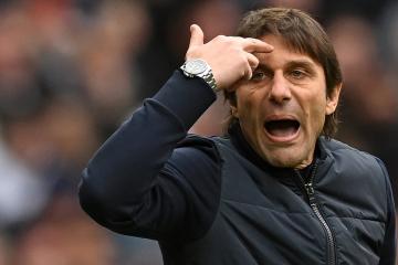 Conte: "Veo jugadores egoístas, sin corazón, es inaceptable"
