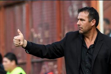 Dabove: "Huracán no es de cambiar, así que irá a buscar el partido en Perú"