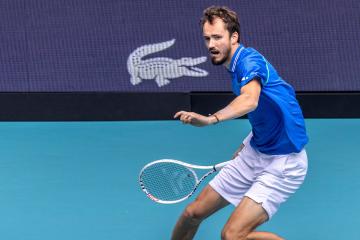 Daniil Medvedev avanzó sin problemas a semifinales de Miami
