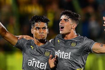 Peñarol goleó River Plate de Uruguay y avanzó en la Sudamericana