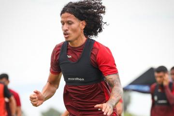 Universitario informó baja de Williams Riveros por lesión