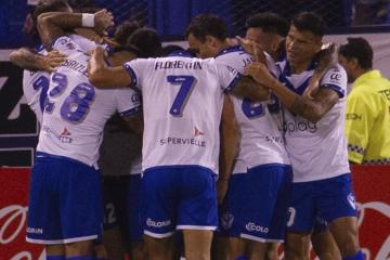 Gareca consiguió su primer triunfo con Vélez