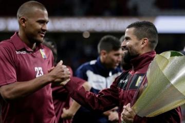 'Bocha' Batista presentó su primer convocatoria de la 'Vinotinto'