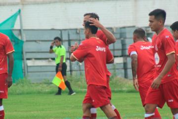 Aurich derrotó a Stein en partido benéfico