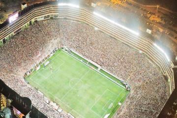 Conoce los precios de las entradas para el choque de Universitario y Santa Fe por la Sudamericana