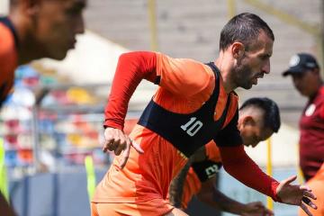 Calcaterra: "Juguemos donde sea, tenemos que ganar el partido para estar en la pelea"