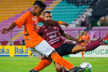Alex Custodio tuvo minutos en derrota de Deportivo La Guaira ante Carabobo