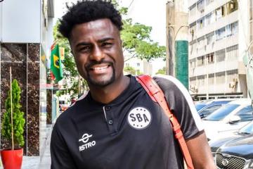 Ramos: "Tomo a Brenner pero no fue penal porque estaba en offside"