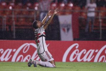 Sao Paulo venció a Puerto Cabello en los minutos finales
