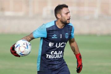 El arquero de la Universidad César Vallejo, Carlos Grados, destacó que están enfocados en vencer este sábado a Atlético Grau en la ciudad de Piura y luego ir a Brasil a sumar ante Botafogo por la Copa Sudamericana.  "Gracias a Dios se nos dio poder recuperar la confianza que era lo que necesitábamos para recuperar nuestra esencia y nuestro fútbol que siempre nos ha caracterizado y sobre todo salir de este mal momento, de esa mala racha entre comillas y ahora enfocarnos en el partido con Grau y el miércoles